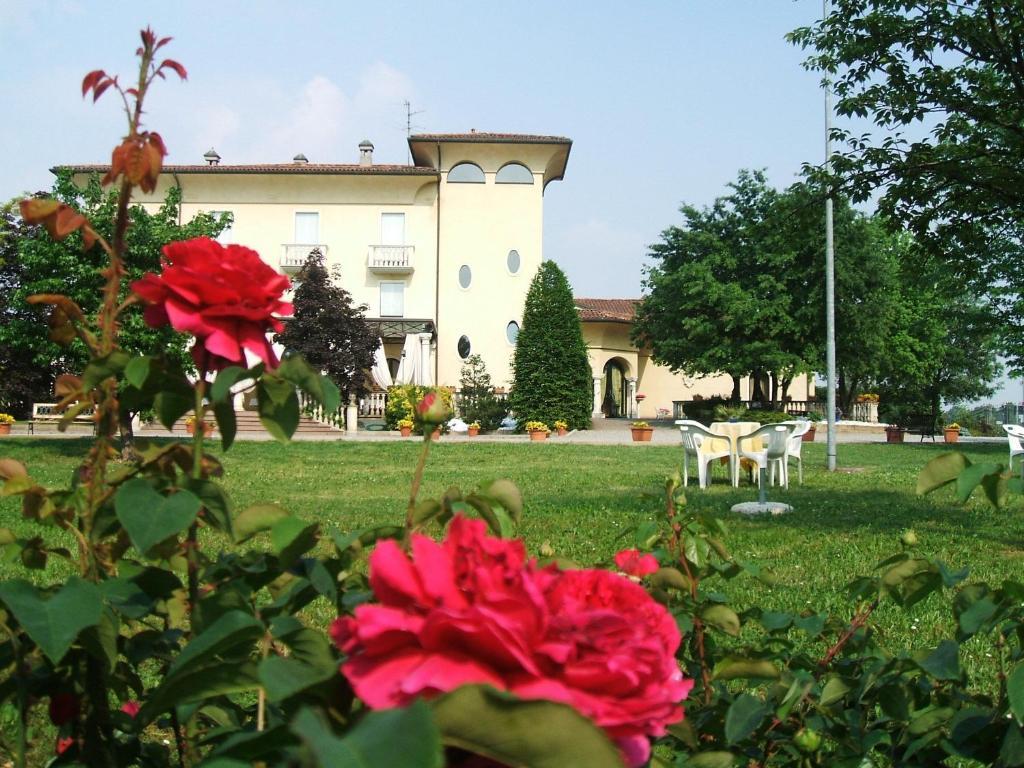 Villa Belvedere 1849 Misano di Gera d'Adda Bagian luar foto